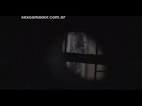 ❤️ Blondie gëtt geheim vun engem Quartier Voyeur verstoppt hannert huel Zillen opgeholl ☑ Fuckvideo bei eis ️❤