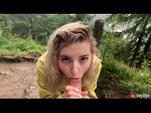 ❤️ Meedchen drénkt kum no engem ëffentleche Blowjob - Eva Elfi ☑ Fuckvideo bei eis ️❤