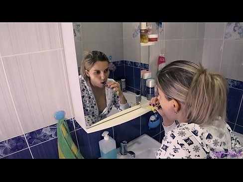 ❤️ Hack mat jonken an Pyjamas endet mëndlech kum an Arsch - Letty schwaarz ☑ Fuckvideo bei eis ️❤